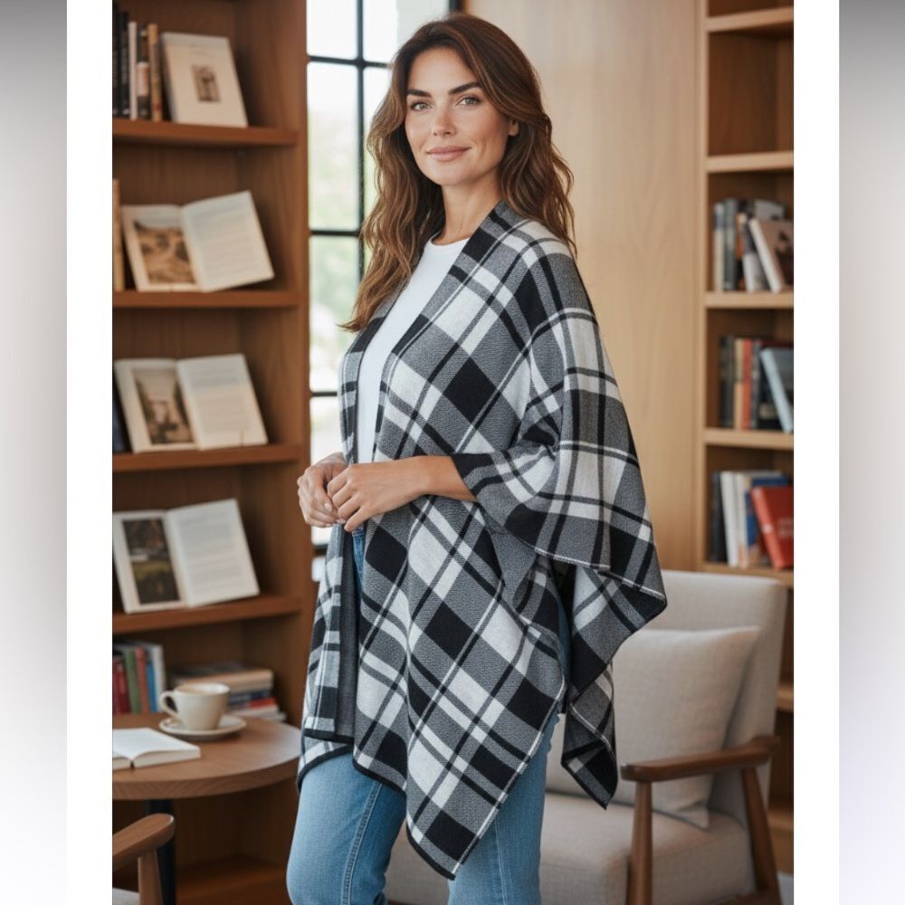 Ruff Hewn Black and White Knit Poncho